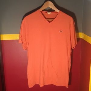 Men’s size large Hollister shirt.